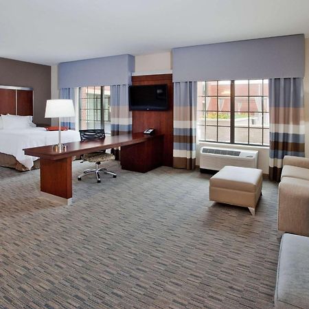 Hampton Inn & Suites Chapel Hill/Carrboro Extérieur photo