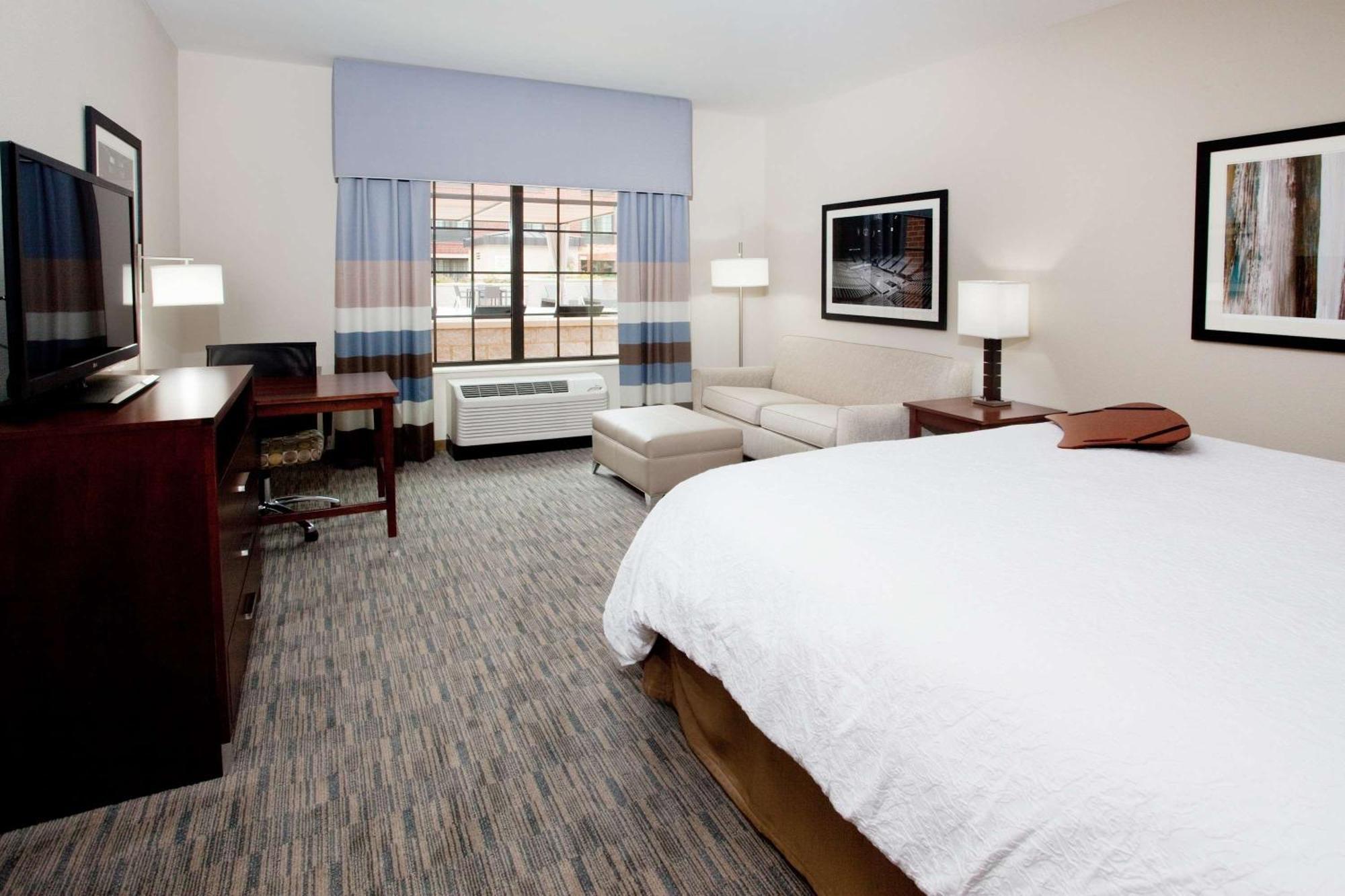 Hampton Inn & Suites Chapel Hill/Carrboro Extérieur photo