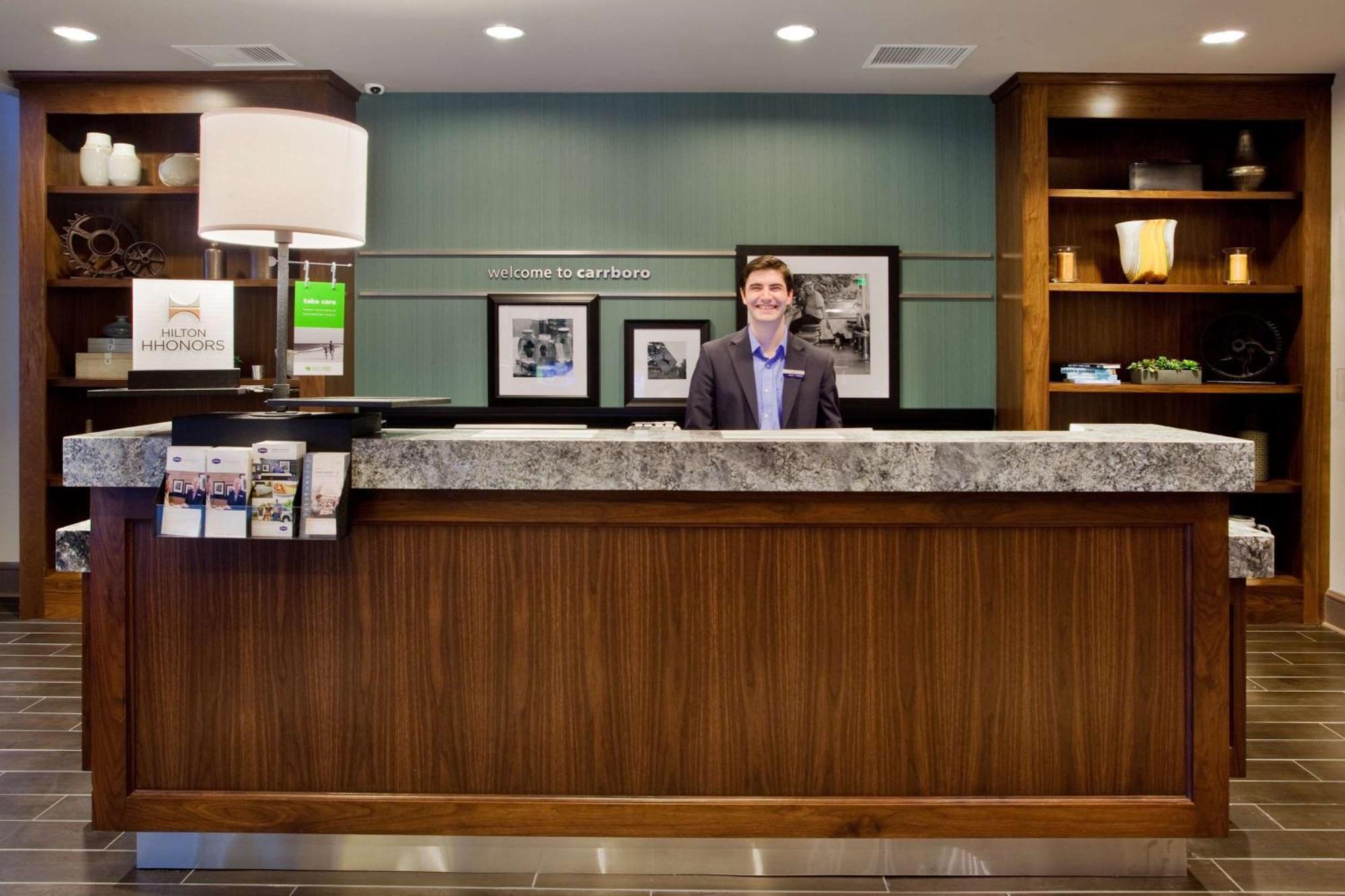 Hampton Inn & Suites Chapel Hill/Carrboro Extérieur photo